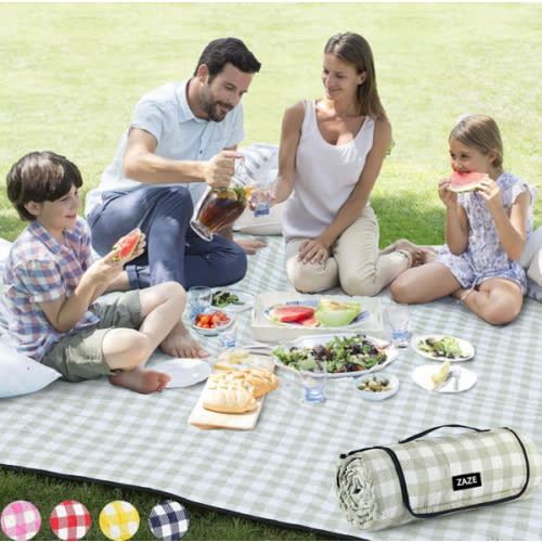 ZAZE Extra Large Picnic Outdoor Blanket, 80''x80'' Waterproof Foldable Blankets Gingham Picnic Mat for Beach, Camping Grass Lawn Park Accessories Cute Couple Gifts Ideas Wedding Registry(Green White)