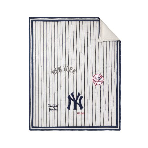 MLB™ New York Yankees™ Patches Stripe Jersey Quilt & Shams | Pottery Barn Kids