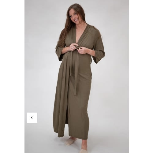 Robes in Sage – Lila