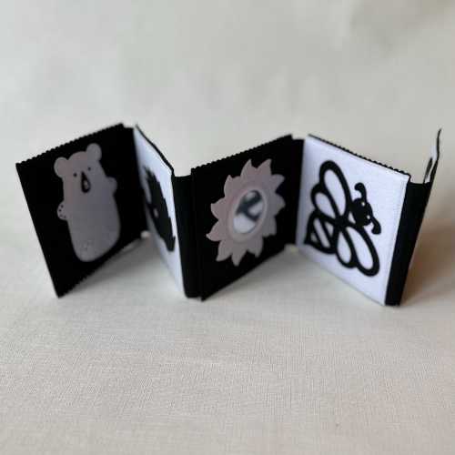 Baby felt Black and White high contrast book Cards for visual stimulation in newborn Baby shower gift Gender neutral book newborn gift ideas