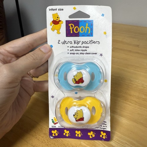 VTG The First Years POOH Ultra Kip Pacifiers 2-pack Disney 1995 Binky NOS READ