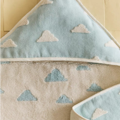 HOODED CLOUD PRINT BATH TOWEL - Light blue | ZARA United States