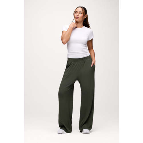 Slinky Rib Lounge Pant | Darkest Olive