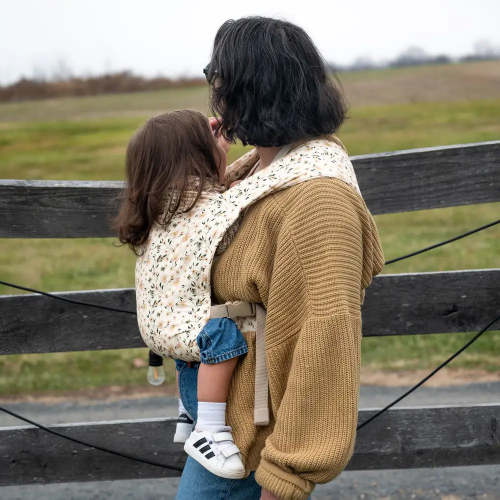 "Almost Perfect" Lark Baby Carrier | Ergonomic Soft Structured Carrier