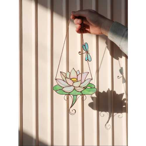 Pink Water Lily Flower Suncatcher Lotus. Stained glass Home Decor Sun Catcher Window Wall Hangings. Dichroic glass. Mothers gift