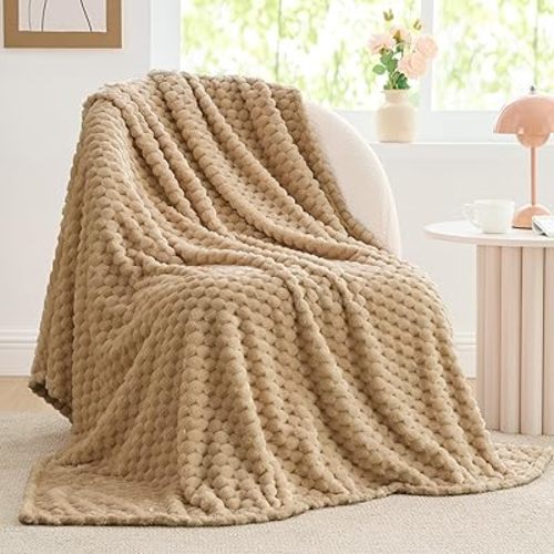 BEDELITE Fleece Blanket Twin for Bed Couch, 3D Jacquard Decorative Camel Throw Blanket, Soft and Cozy Warm Plush Fuzzy Blanket All Seasons Suitable, 60x80Inches