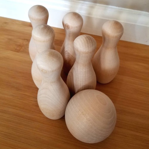 Maple Wooden Bowling Set - Includes Ball and 6 Pins - Organic Natural Sensory Toy - Waldorf Learning Toys
