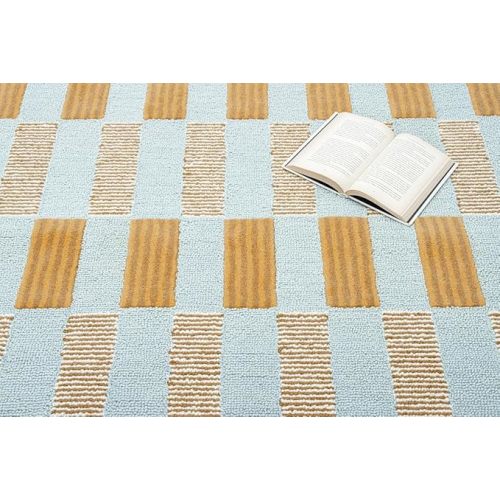 Hand-Tufted Wool Rug with Scalloped Edges, Light Blue Plaid Pattern, Cozy Soft Area Rug for Living Room, Bedroom, and Nursery, Handmade Modern Accent Rug, 3x5 Ft