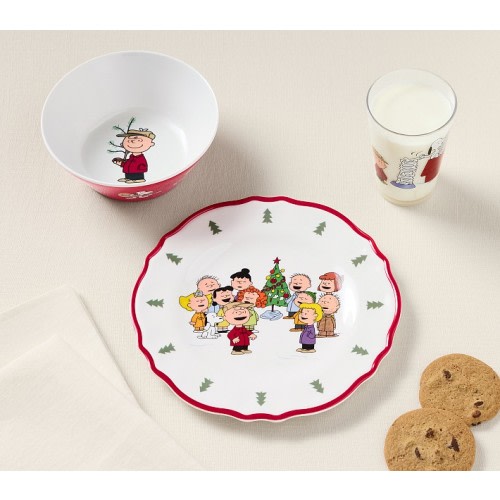 Peanuts® Charlie Brown® Christmas Tabletop Gift Set