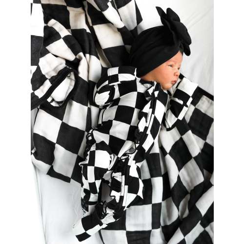Ruffled Bamboo Zippy Sleeper in Venice