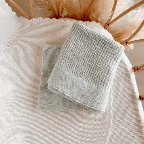 Heirloom Classic Chunky Knit Blanket - Periwinkle Blue