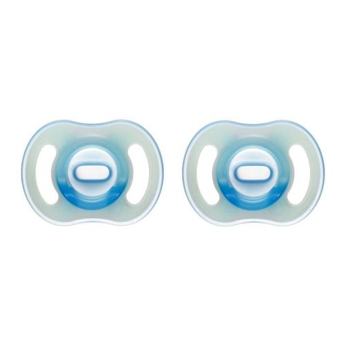 Tommee Tippee Ultra-Light Stay Put Night Glow Silicone Pacifiers 6-18m - Blue - 2pk: BPA-Free