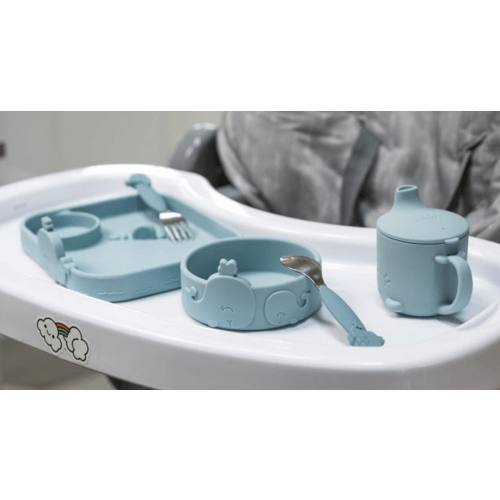 Animal Friends 6-Piece Dinnerware Set - Blue Whale