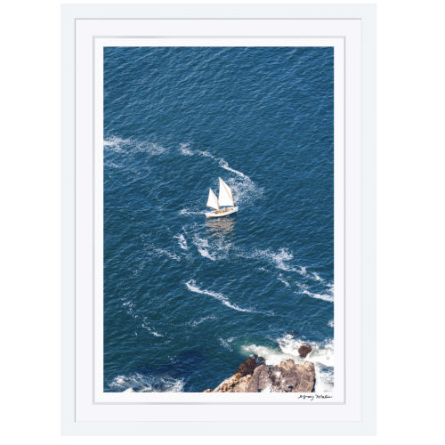 Perkins Cove Sailboat, Ogunquit, Maine – Gray Malin