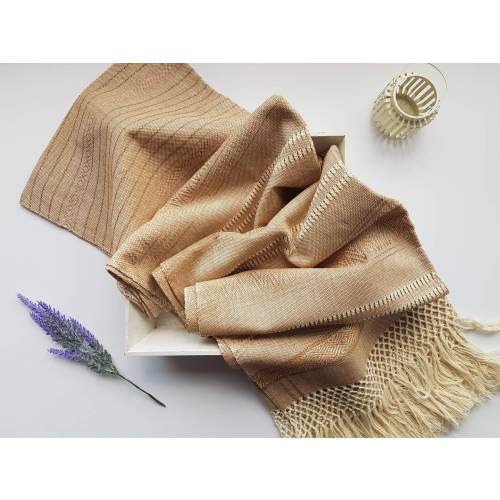Mexican rebozo for natural birth