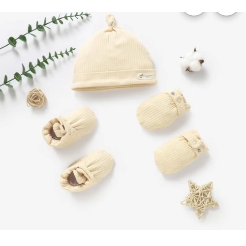 Tiny Alpaca | Organic Cotton Newborn Ribbed Anti-Slip Mittens, Booties, and Hat Set | 0-6 Months | Baby Clothing | Baby Shower Gift | 1 Set