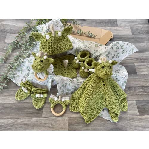 DRAGON Baby Gift Set | Chinese New Year | Newborn Outfit | Hat | Booties | Rattle | Handmade | Crochet | Mum to be | Baby Shower Gift