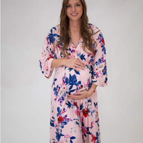 Amelia Labor & Postpartum Gown in Blush Floral – Lila