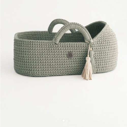 XL Moses Basket with Round Hood | Safe & Unique by Anzy Home