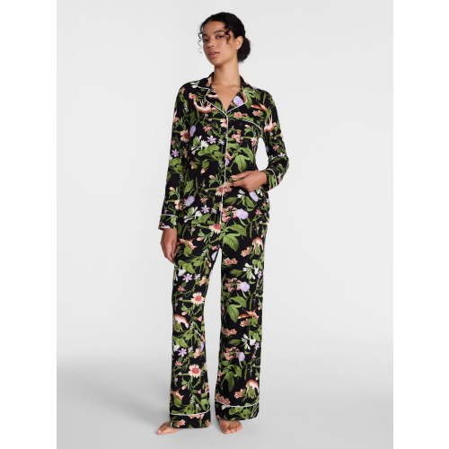 Joyspun Women’s Dreamy Soft Collection Notch Collar Top and Pants, 2-Piece Pajama Set, Sizes XS-3X