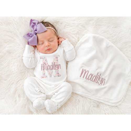 Personalized newborn girl romper set customized baby outfit lavender floral design custom name soft baby clothing first photo keepsake gift