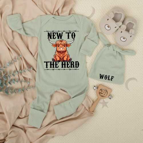 New to the Herd Baby Bodysuit set, Country Baby Clothing, Baby Announcement Gift, Cow Baby Shower Gift, Baby Outfit, Cute baby Clothing