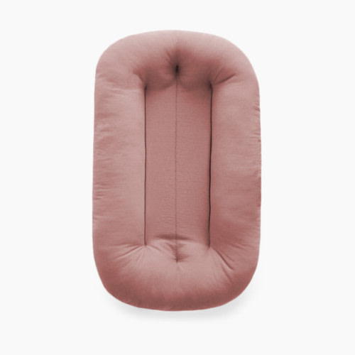 Snuggle Me Organic Lounger Curve - Gumdrop