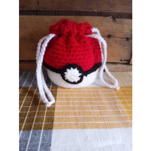 Crochet Pokeball Bag