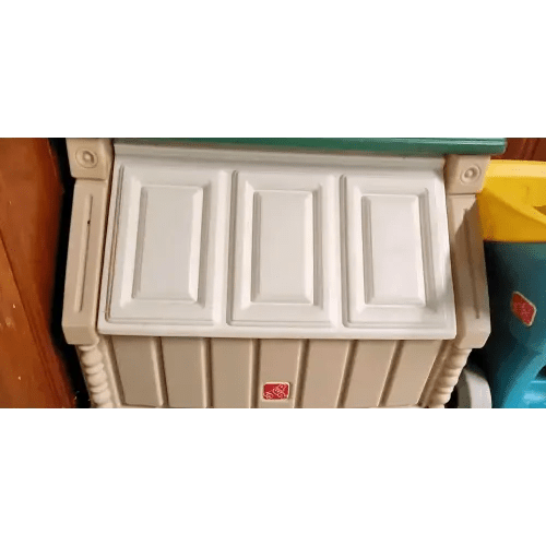 Step 2 Toy chest