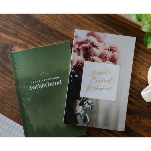 Gospel-Centered Motherhood and Fatherhood Bundle – The Daily Grace Co.
