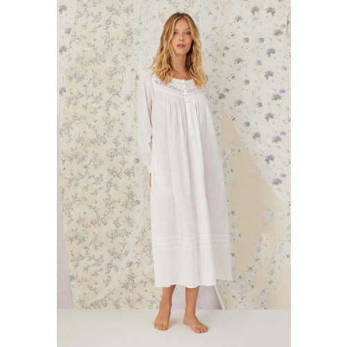 Heirloom Dream Long Sleeve Gown