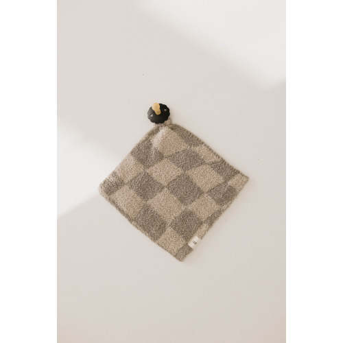 Lovey | Wavy Checker