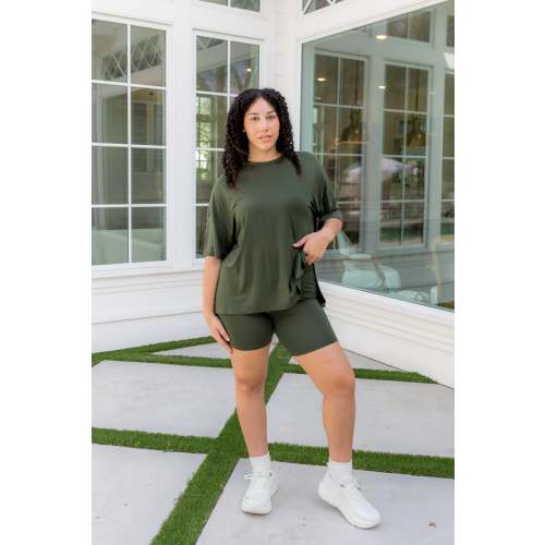 Women’s Biker Short Set in Fir
