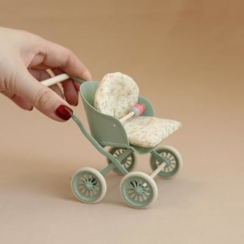 Rolling Dollhouse Stroller with Movable Wheels, Retro Iron Doll Pram, Miniature Dollhouse Furniture Ideal Gift for Holiday Christmas Birthday (Green)