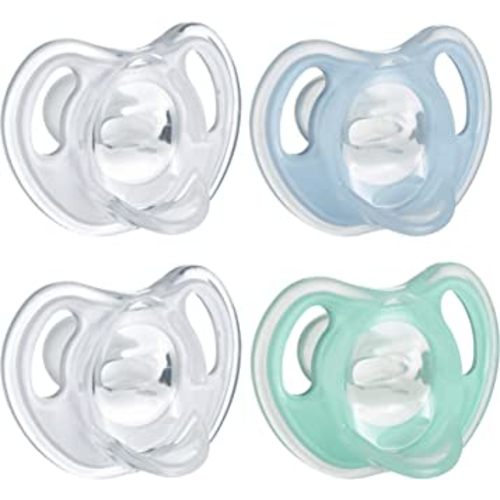 Tommee Tippee Ultra-Light Silicone Pacifier, Symmetrical One-Piece Design, BPA-Free Silicone Binkies, 0-6m, 4-Count