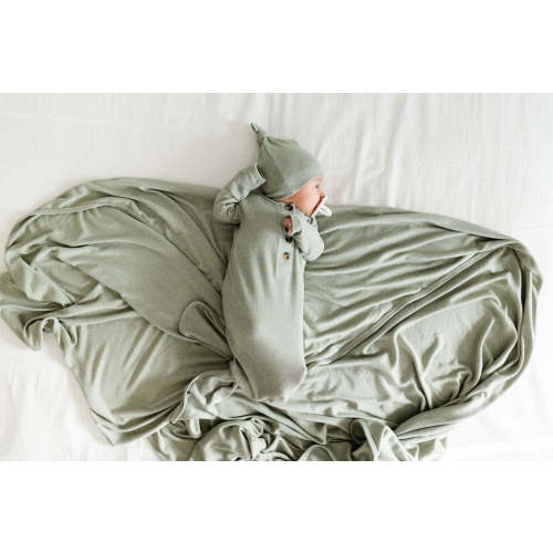 Collins Sweater Essential Newborn Bundle (Hat)