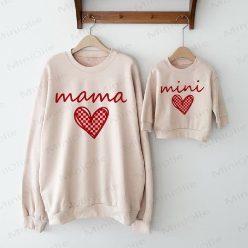 MAMA/MINI Baby Checkerboard Heart Beige Family Sweatshirt