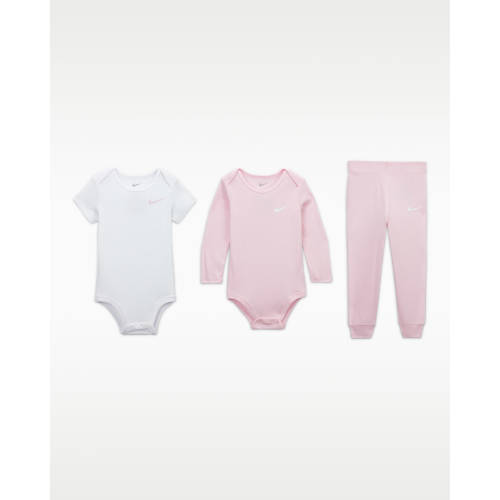 Nike Baby Essentials Baby 3-Piece Pants Set. Nike.com
