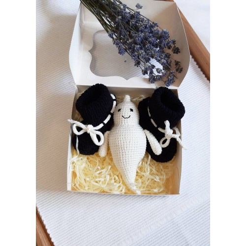 Spooky baby rattle, ghost baby rattle & booties, halloween baby rattle and shoes, halloween ghost baby gift, horror baby toys, black booties