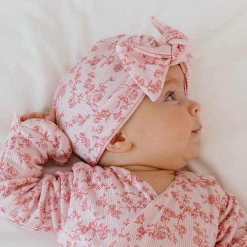 RUCHED BEANIE WITH BOW