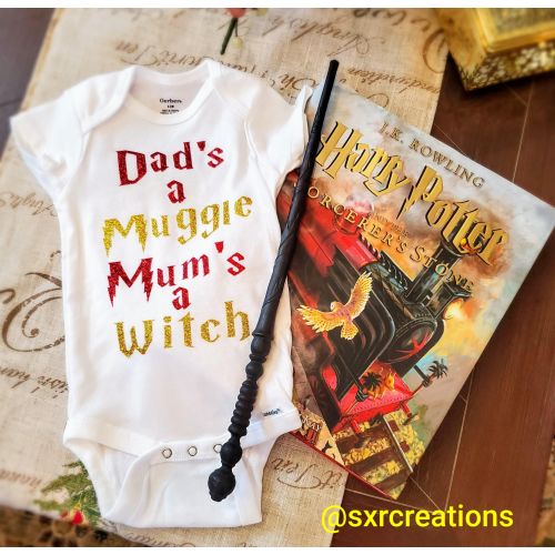 Harry Potter Baby themed onesie, baby bodysuit, Gryffindor, Hufflepuff, Ravenclaw, Slytherin