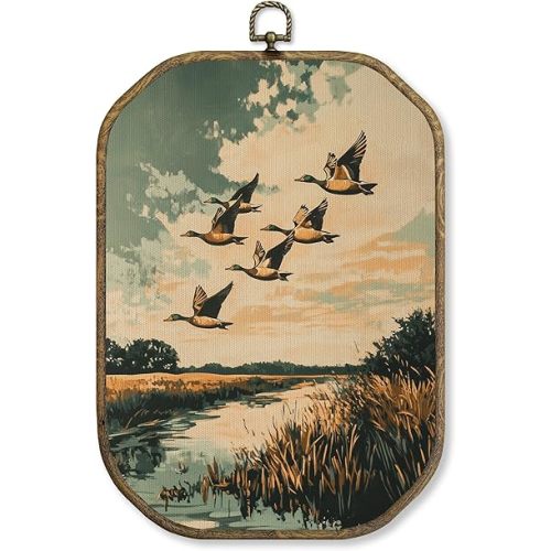 WUHSDIBC Vintage Flying Mallard Duck Octagon Wall Art Decor, Rustic Farmhouse Ducks Framed Canvas Art Prints, Retro Cottagecore Landscape Wall Hanging Decor for Home Bedroom Nursery, 10.2x7 Inches
