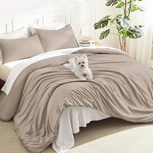 Litanika Light Coffee Comforter Set Queen Size, 3 Pieces Lightweight Solid Bedding Comforter Set, All Season Fluffy Bed Set (90x90In Comforter & 2 Pillowcases)