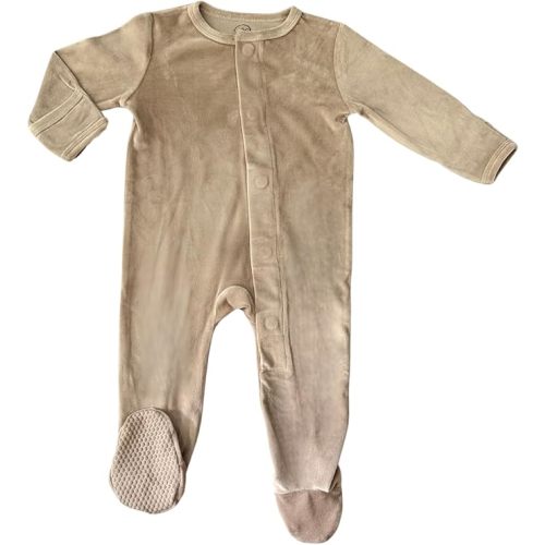 Avee & Co Polyester Fleece Footie Pajamas – Quick Magnetic Fastener Sleeper for Baby Boys and Girls (0–24 Months)