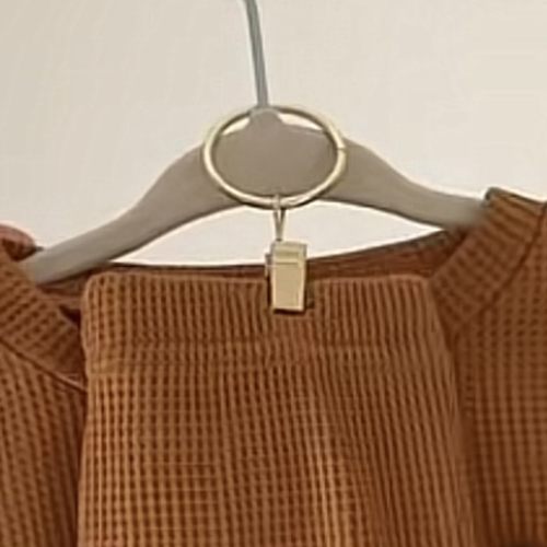100 Pack Curtain Rings with Clips, Drapery Clips with Rings, Drapes Rings 1.26 in Interior Diameter, Fits up to 1 in Curtain Rod, Gold Color