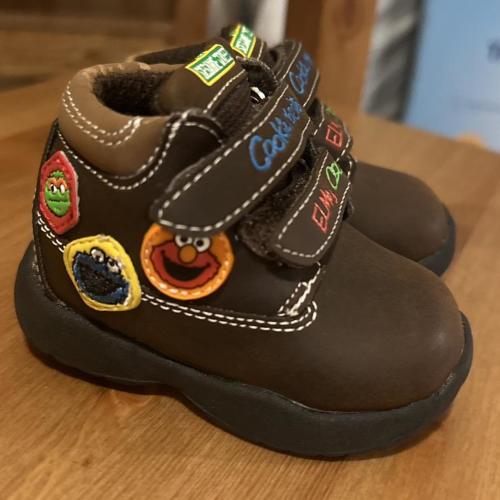 VTG 2005 Sesame Street Infant Brown Boots/ Size 2/...