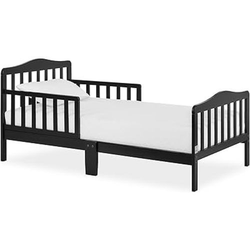 Dream On Me Classic Design Toddler Bed In Black, Greenguard Gold And JPMA Certified, Low To Floor Design, Two Side Safety rails, Non-Toxic Finishes, Wooden Nursery Furniture