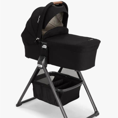 Nuna Bassinet and stand