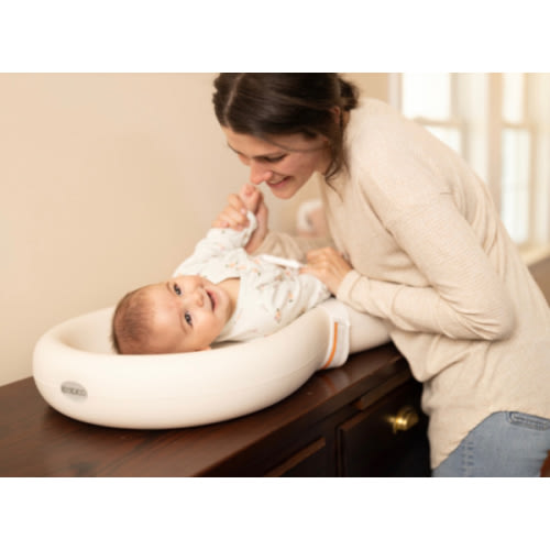 Keekaroo Peanut Changer Baby Vanilla – The Original Made in USA Easy-to-Clean Changing pad and The only Shell Over Foam, Fully Water Repellant, Wipeable Diaper pad, Wipe-Clean Changing pad