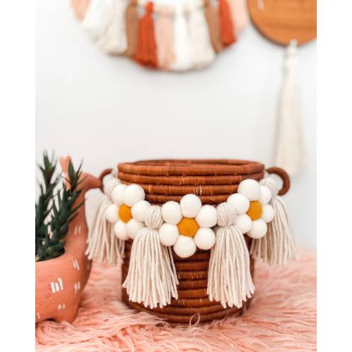 Boho daisy basket garland - wool felt daisy garland with tassels- white and yellow- **Basket not included**